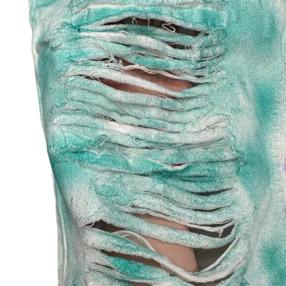 Reworked Heritage America Destroyed Denim Shorts (40) - Picture 6 of 10